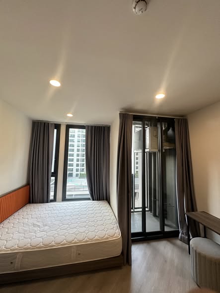 bedroom of THE BASE Saphanmai