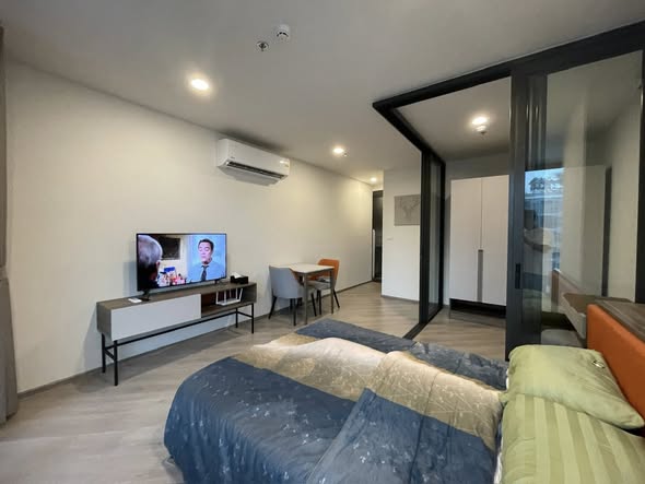 bedroom and room interior of THE BASE Saphanmai