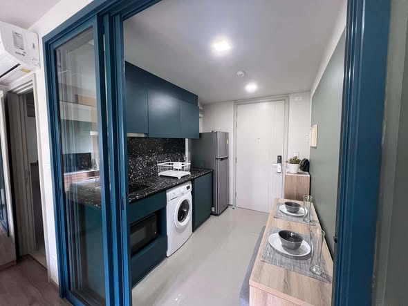 room interior of THE BASE Sukhumvit 50