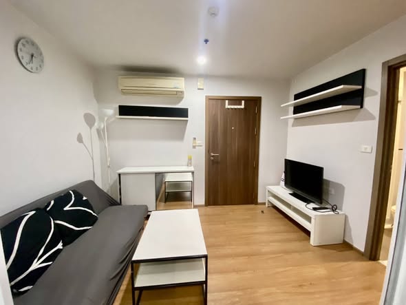bedroom of THE BASE Sukhumvit 77