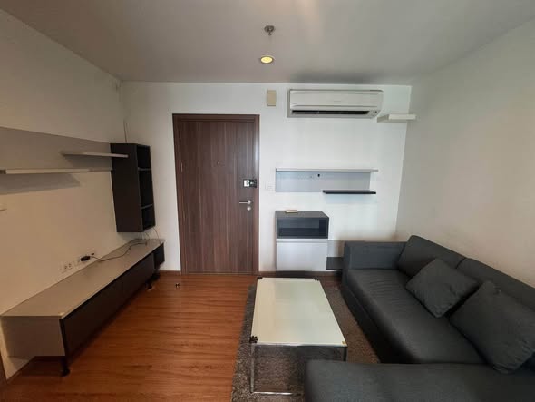 bedroom of THE BASE Sukhumvit 77