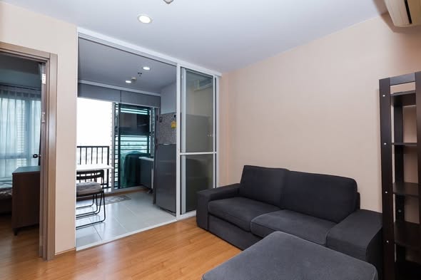 living room and room interior of THE BASE Sukhumvit 77