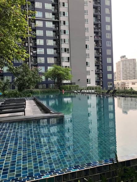 pool of THE BASE Sukhumvit 77