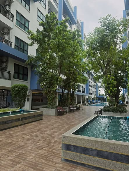 pool of The Blue Residence