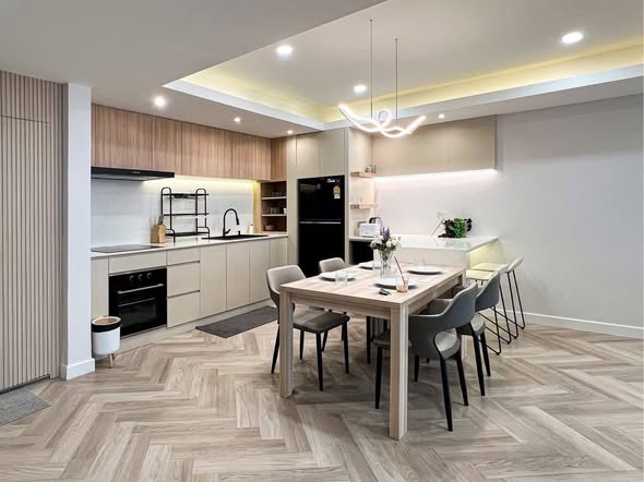 kitchen of The Boulevard Ekkamai