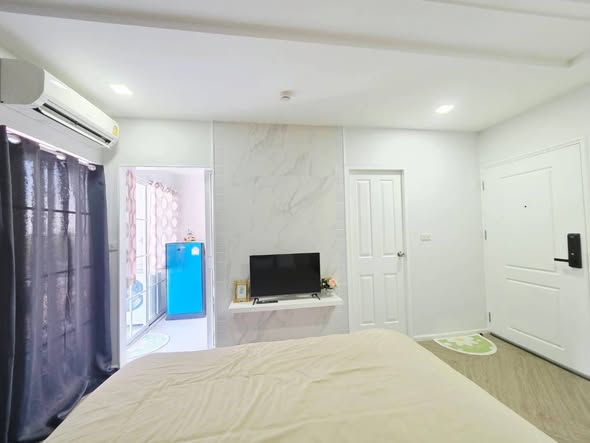 bedroom and room interior of THE CANALE condo by mobius