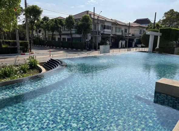 pool of The Centro Sukhumvit 113