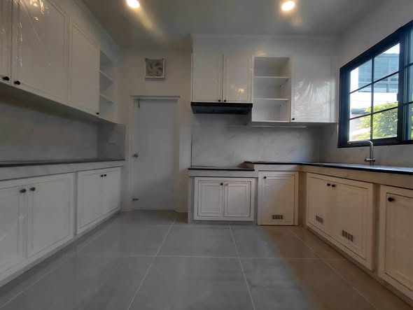 kitchen of THE CITY บางนา2 | THE CITY BANGNA 2 BY AP THAI