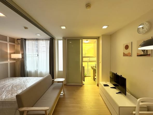 bedroom of The Colory Vivid Condominium