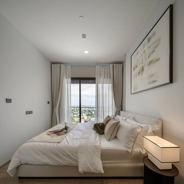 bedroom of The Crest Park Residences