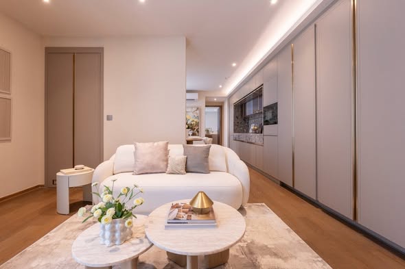 bedroom and living room of The Crest Sukhumvit 34