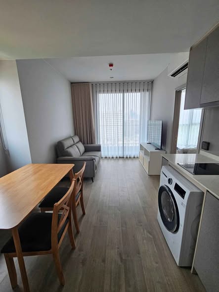 THE CROWN Residences