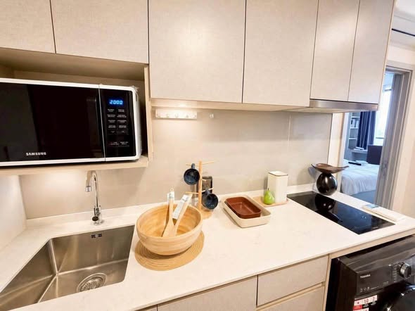 kitchen of THE CROWN Residences