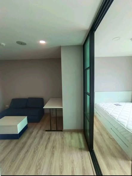 bedroom and room interior of The Cube Loft Ladprao 107