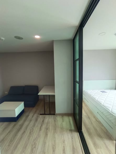 bedroom and room interior of The Cube Loft Ladprao 107