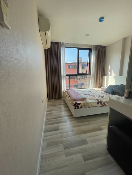 bedroom of The Cube Plus Chaengwattana