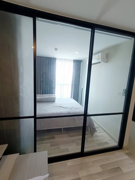 bedroom and room interior of The Cube Premium Ratchada 32