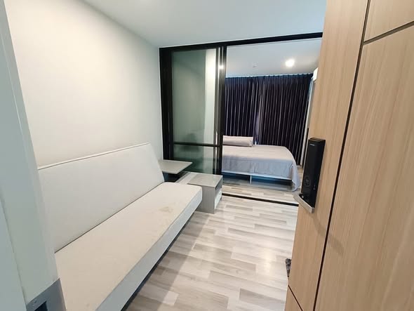 bedroom and room interior of The Cube Premium Ratchada 32