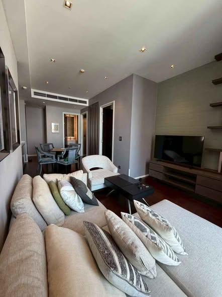 bedroom and living room of The Diplomat 39