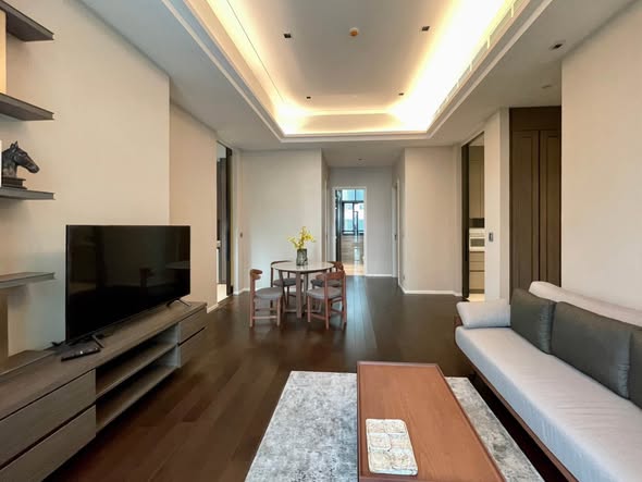 living room of The Diplomat 39