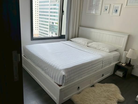 bedroom of The Edge Sukhumvit 23