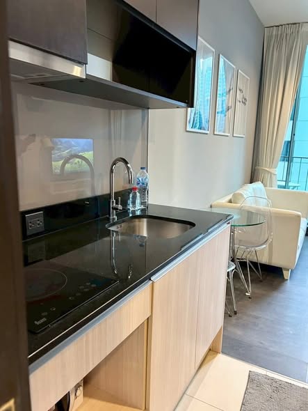 kitchen of The Edge Sukhumvit 23
