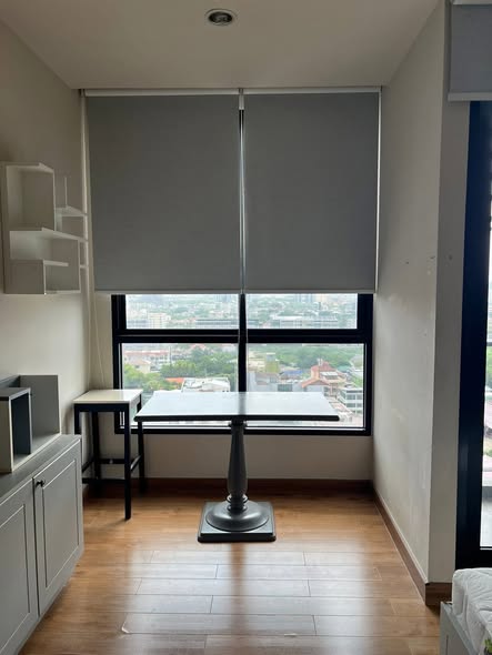 room interior of The Editor Saphan Khwai