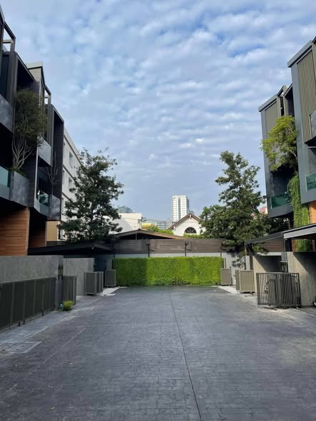 The Eight Chatuchak Ratchada Private Luxury Home