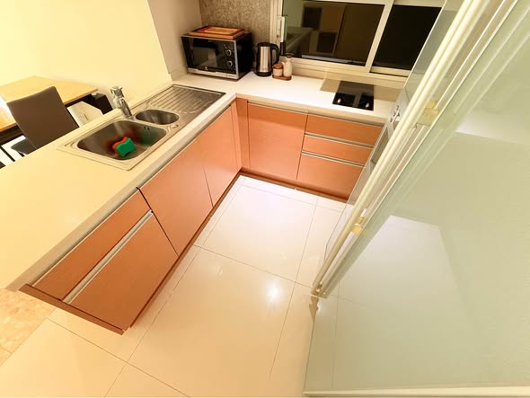 THE EMPIRE PLACE SATHON