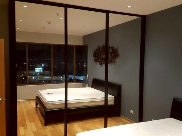 bedroom and room interior of The Emporio Place