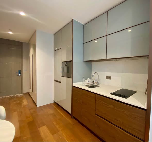 kitchen of The Estelle Phrom Phong