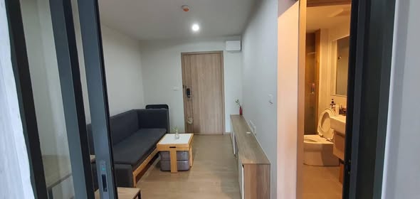 room interior of The Excel Hideaway Sukhumvit 71