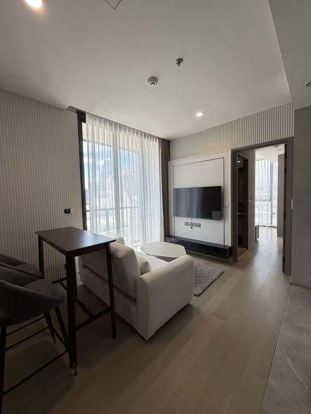 bedroom and living room and room interior of THE EXTRO Phayathai-Rangnam