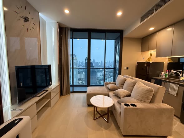 living room of THE EXTRO Phayathai-Rangnam