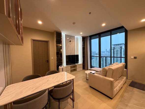 living room and room interior of THE EXTRO Phayathai-Rangnam