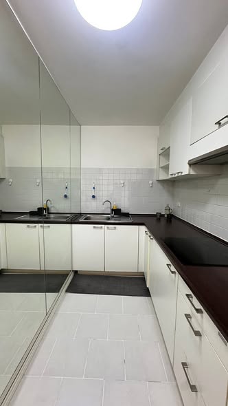 bathroom of The Fortynine Plus 2