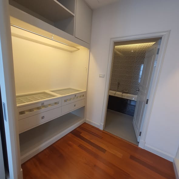 bedroom and room interior of The Fourwings Residence
