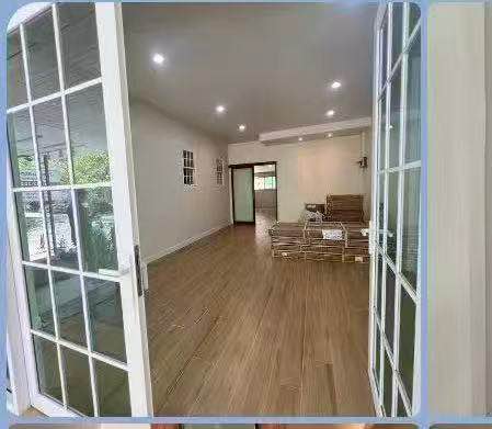 room interior of The Front HomeOffice