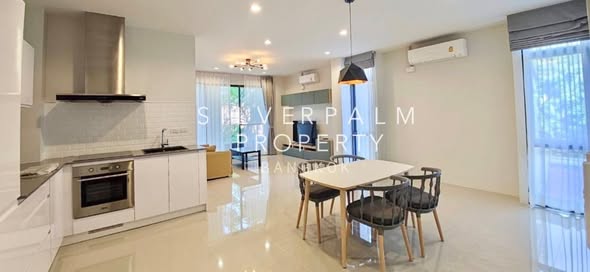 The Greenston Thonglor Residence