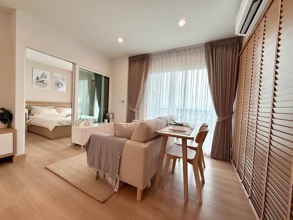 living room and bedroom of The Key Cheangwattana