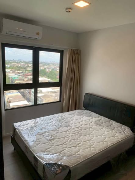 bedroom of The Key MRT Phetkasem 48