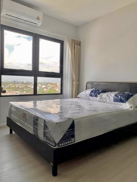 bedroom of The Key MRT Phetkasem 48
