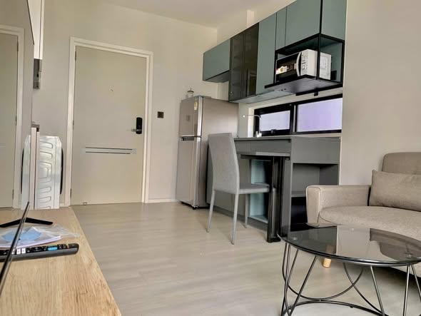 living room and room interior of The Key MRT Phetkasem 48