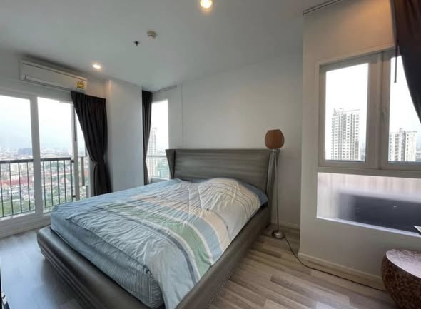 bedroom of The Key Sathon-Ratchaphruek