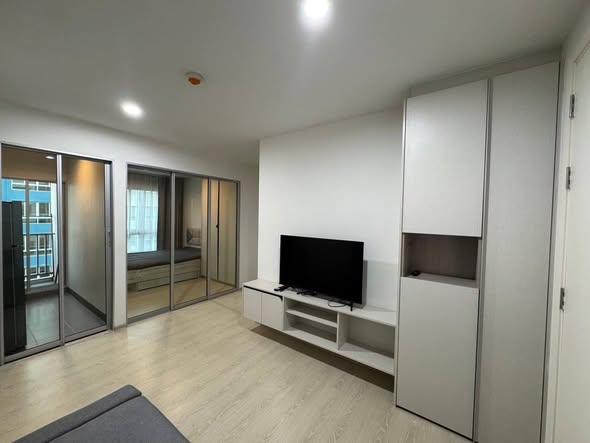 bedroom and living room and room interior of The Kith Plus Phahonyothin-Khukot เดอะคิทท์ พลัส พหลโยธิน คูคต