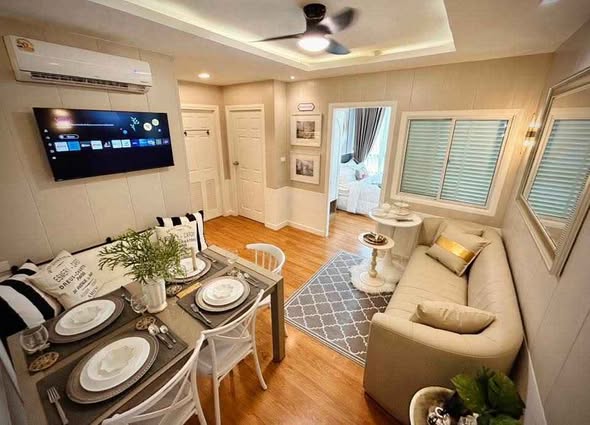 living room and room interior of The Kris Express 2