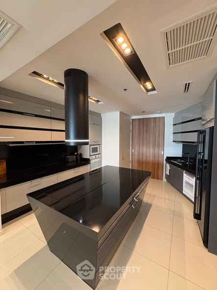 kitchen of The Lakes