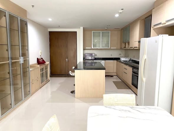 kitchen of The Lakes