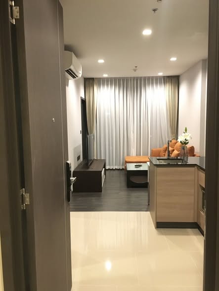 bedroom and room interior of THE LINE Asoke-Ratchada