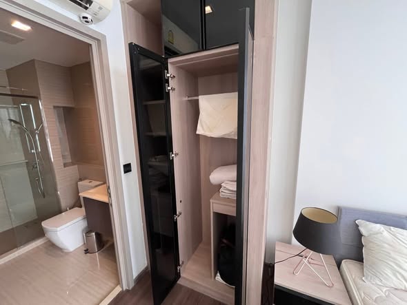 bedroom and room interior of THE LINE Asoke-Ratchada